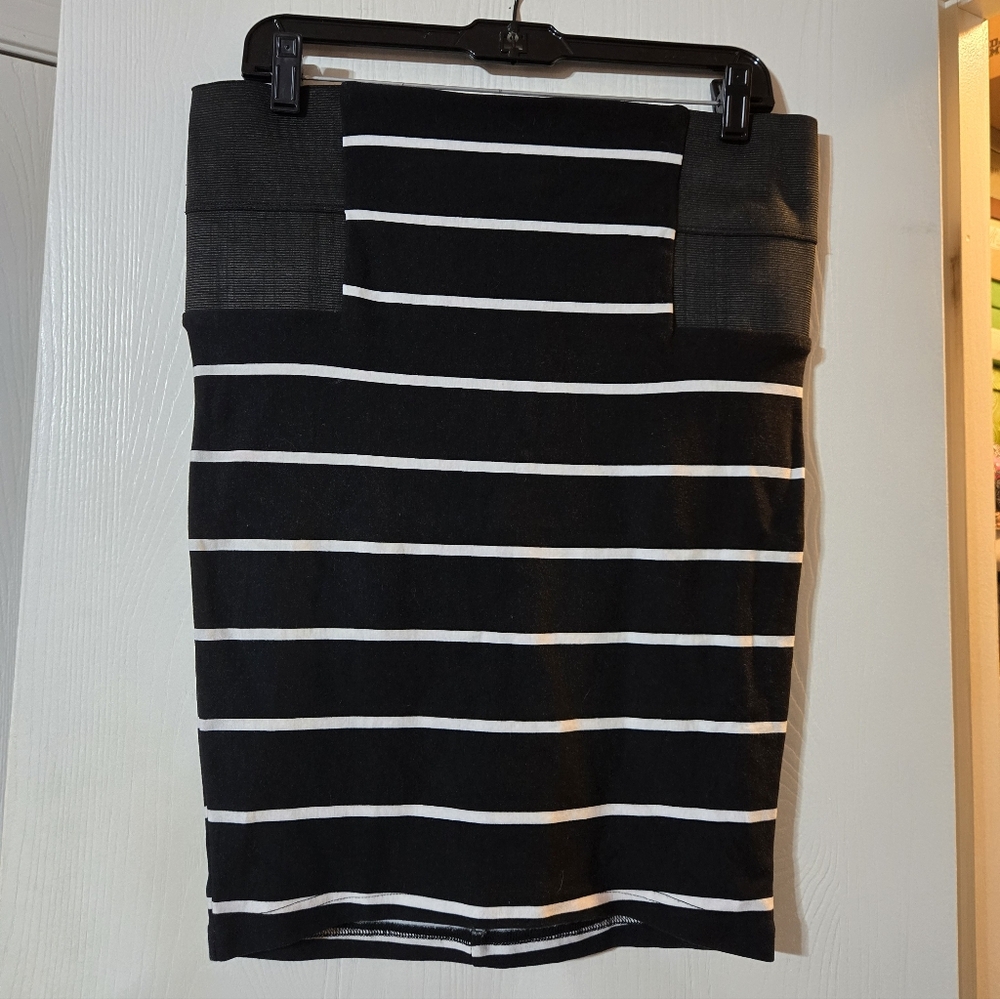 Torrid Black And White Striped Pencil Skirt